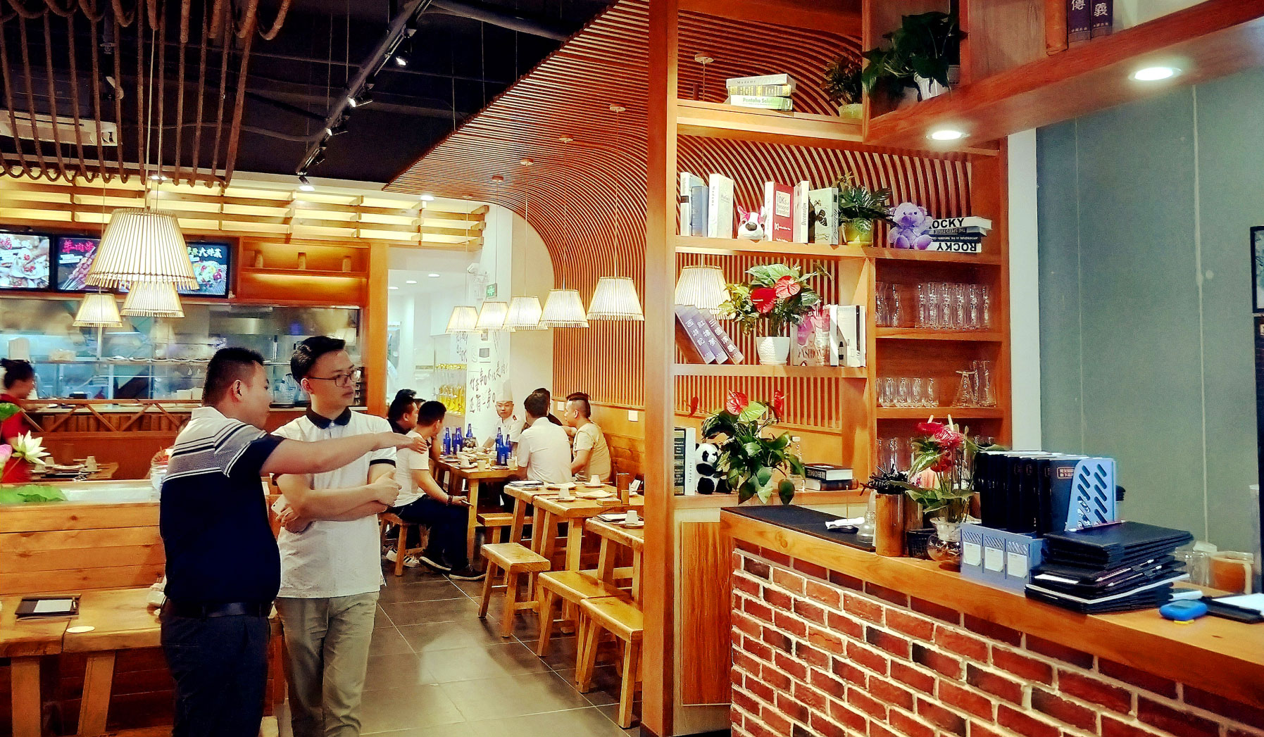火官烧烤餐饮品牌创意空间设计 火官烧烤餐饮品牌创意空间设计