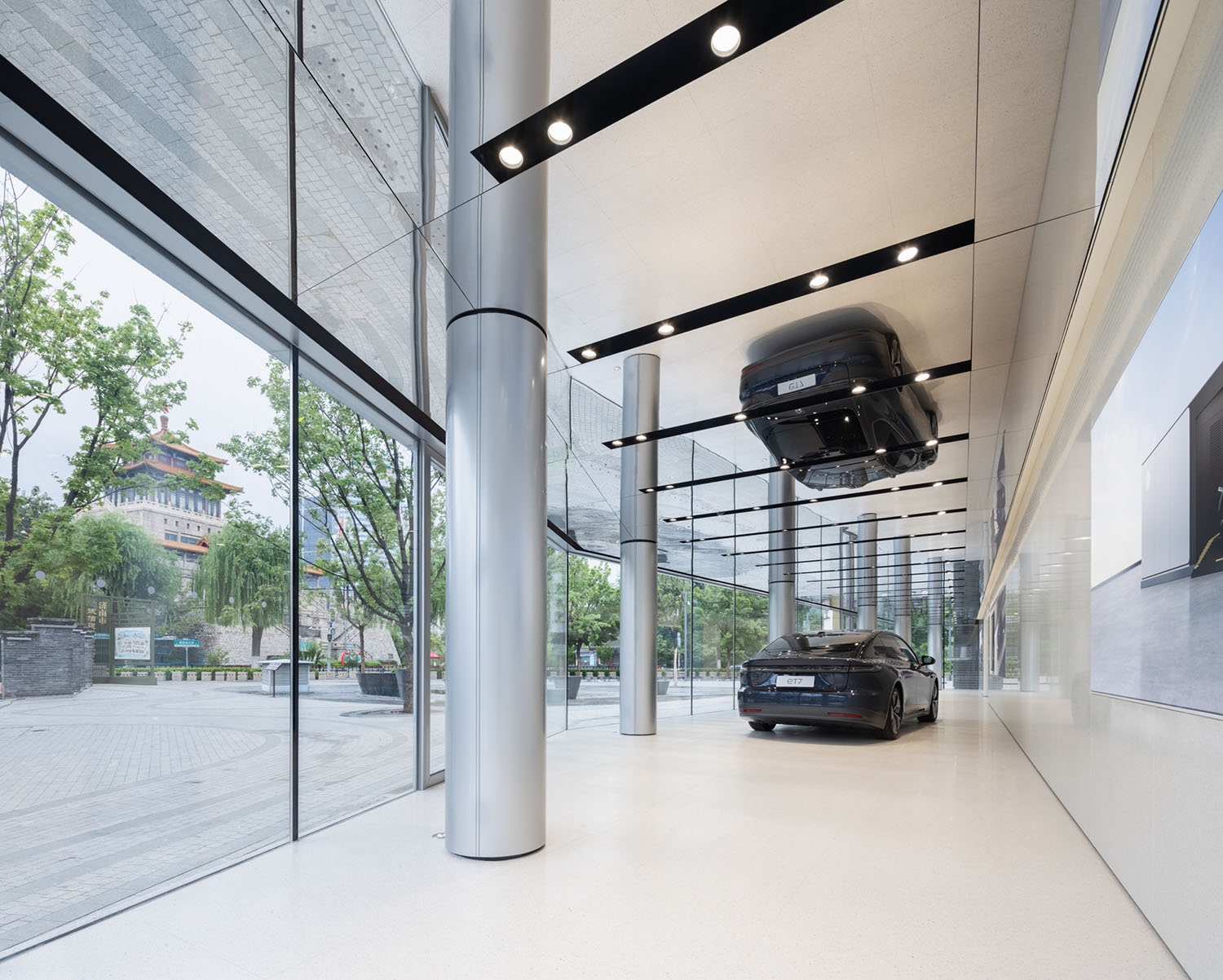 深圳品牌设计,济南蔚来中心,深圳品牌策划,深圳空间设计