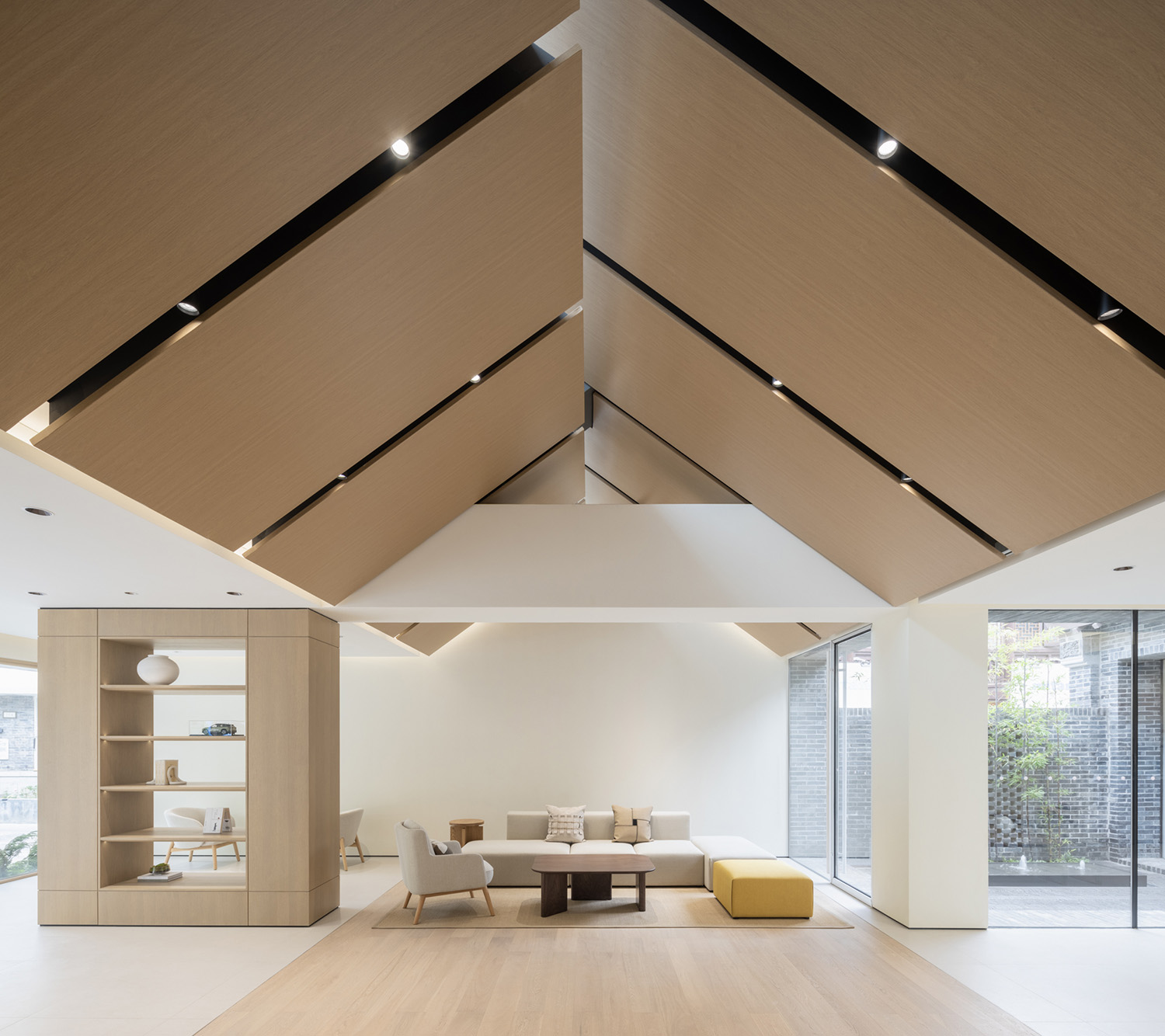 深圳品牌设计,济南蔚来中心,深圳品牌策划,深圳空间设计